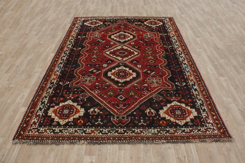 Persian Shiraz Rug SHZ022000 268x174