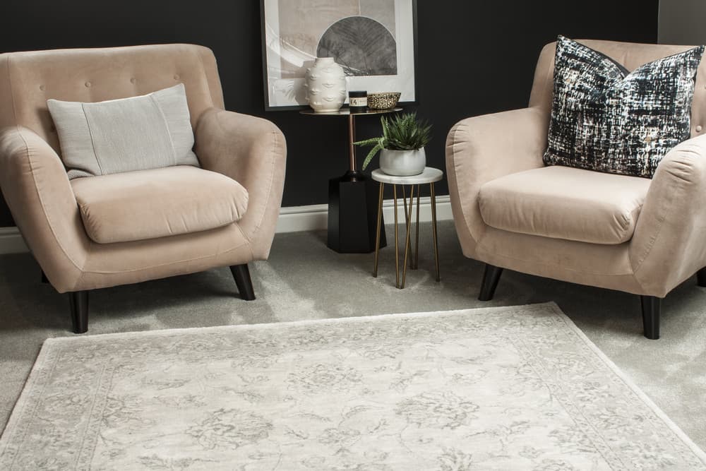 Opus Woven Rug - Cream - Machine Woven Rug with Traditional Design ZBC020001